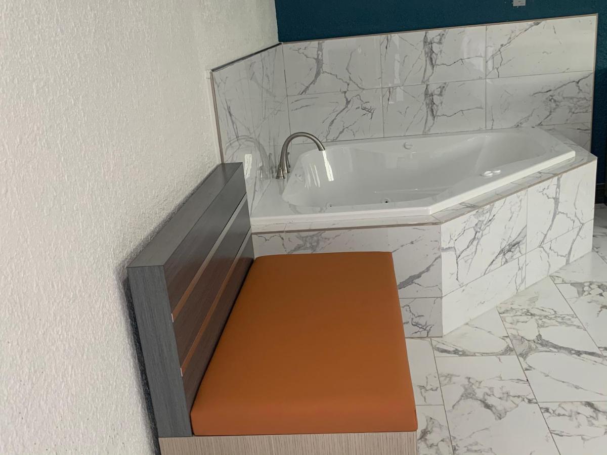 אנהיים Travel Inn Motel מראה חיצוני תמונה