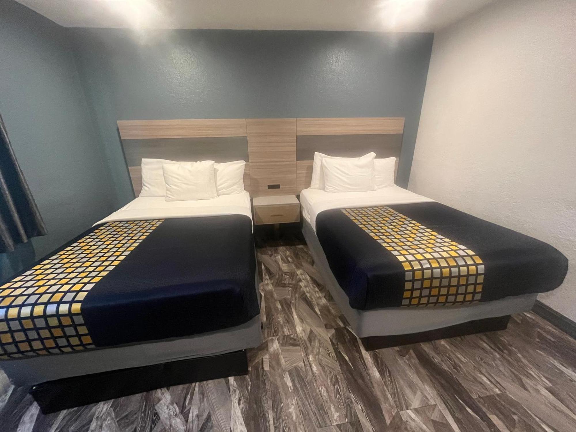 אנהיים Travel Inn Motel מראה חיצוני תמונה