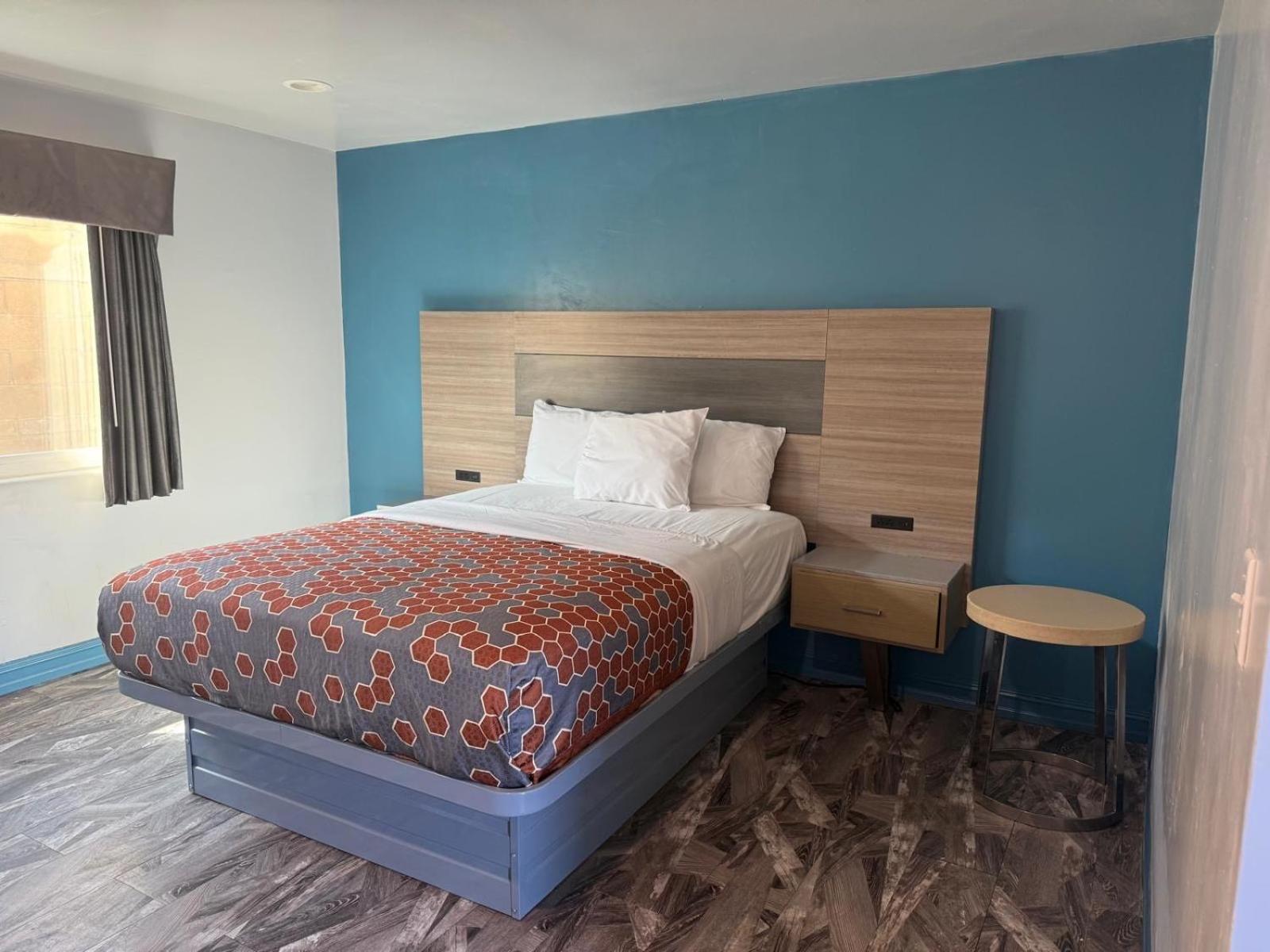 אנהיים Travel Inn Motel מראה חיצוני תמונה